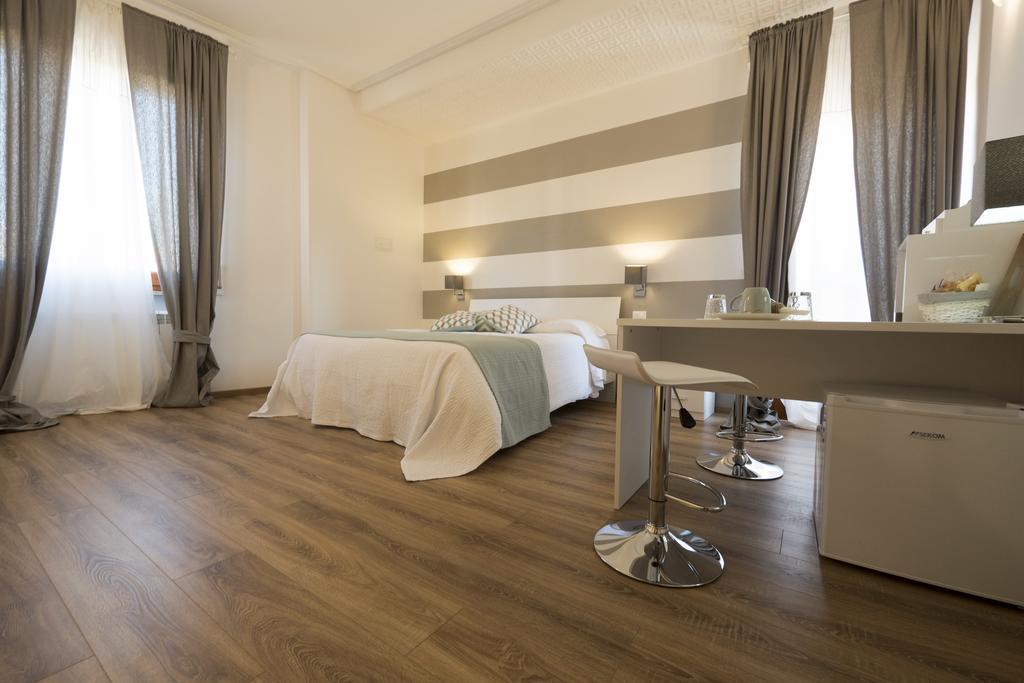 Suite Simonetta Sarzana Ngoại thất bức ảnh